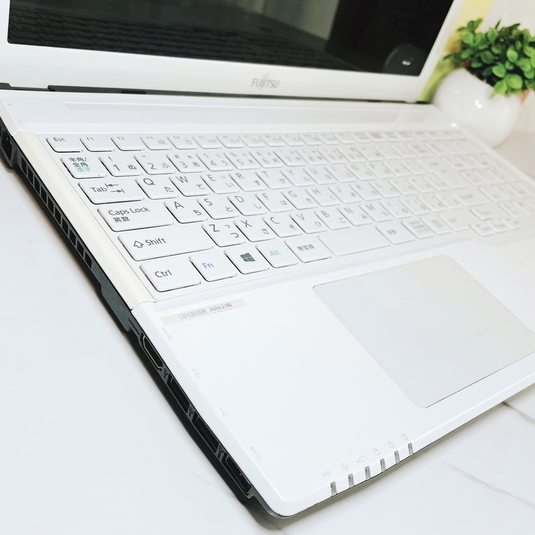 超大容量1TB&メモリ8GB✨すぐ使える富士通白ノートパソコン✨初心者