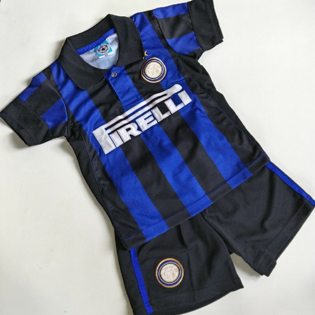 インテルミラノ★PIRELLI MILITO★キッズユニフォーム上下★SS キッズ/ベビー/マタニティのキッズ服男の子用(90cm~)(その他)の商品写真