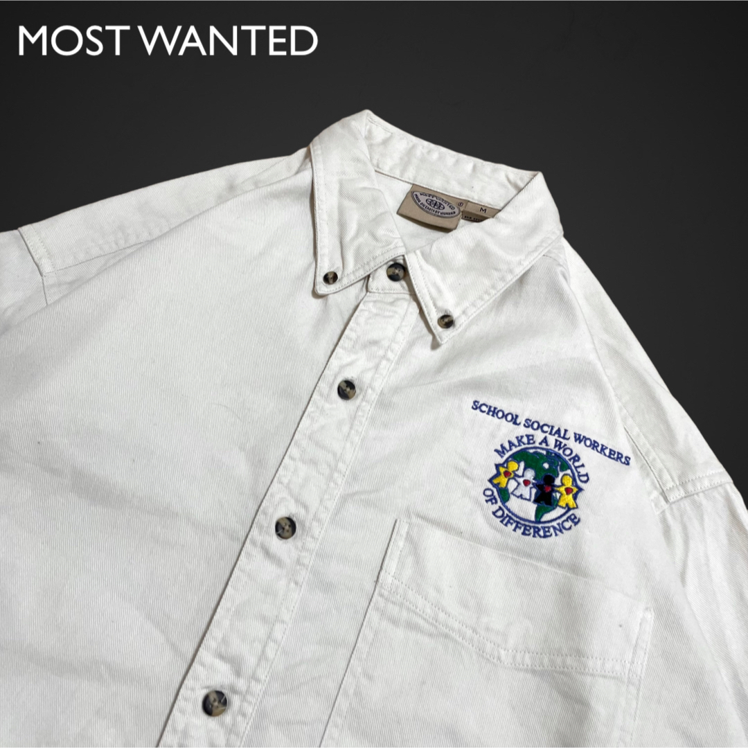 MOST WANTED ボタンダウン コットン 長袖シャツ 刺繍ロゴ M  古着 メンズのトップス(シャツ)の商品写真