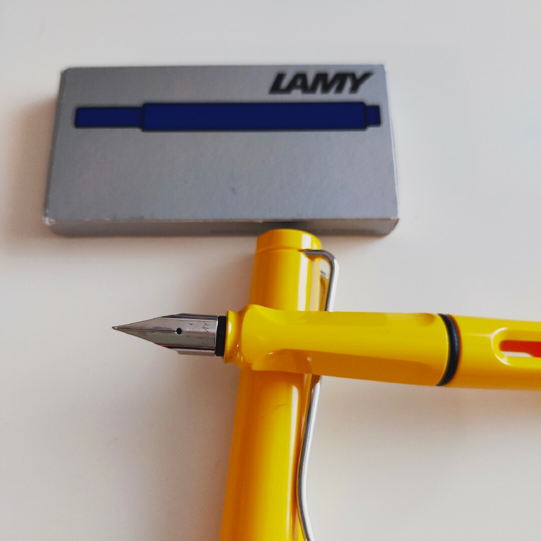 LAMY(ラミー)のラミー サファリ 万年筆 カートリッジインク5本 インテリア/住まい/日用品の文房具(その他)の商品写真