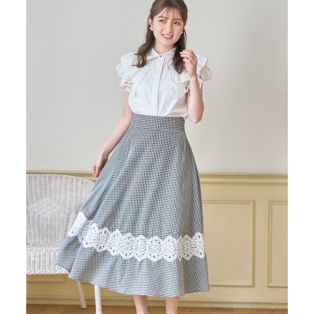 TOCCO closet(トッコクローゼット)のタグ付き新品♡ トッコクローゼット　レース装飾ギンガムチェックフレアスカート レディースのスカート(ロングスカート)の商品写真