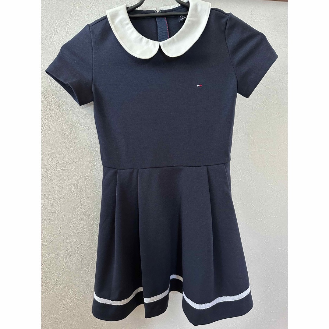 TOMMY HILFIGER(トミーヒルフィガー)のセレモニーワンピース キッズ/ベビー/マタニティのキッズ服女の子用(90cm~)(ワンピース)の商品写真