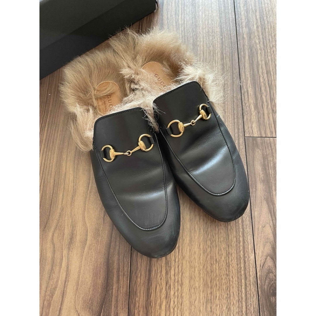 グッチ ローファー スリッパ ファー付き