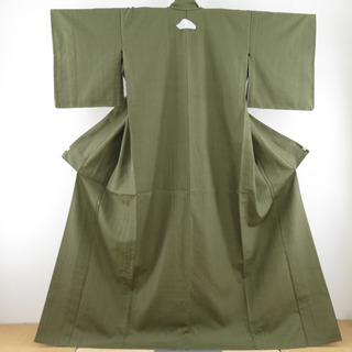 紬 着物 色無地 単衣 広衿 深緑色 正絹 一つ紋 剣片喰紋 仕立て上がり 身丈168cm 美品(着物)