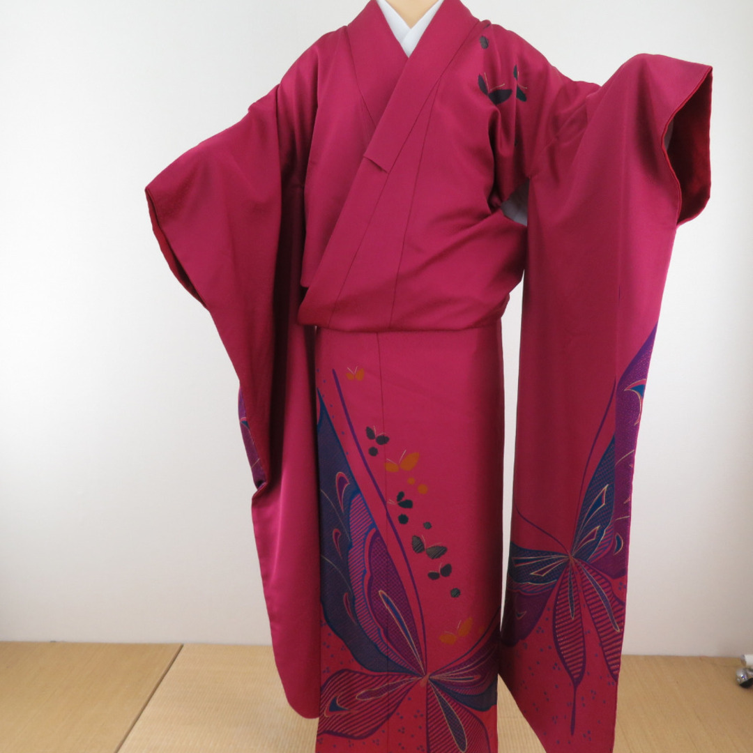 振袖 花に蝶々模様 正絹 袷 広衿 ダークピンク色 赤紫色 成人式 卒業式
