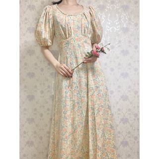 ガニーサックス(GUNNE SAX)のパフスリーブが素敵なヴィンテージワンピース💐(その他)