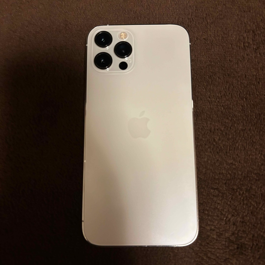 iPhone - iPhone 12 pro シルバー 128 GB SIMフリーの通販 by .|アイ
