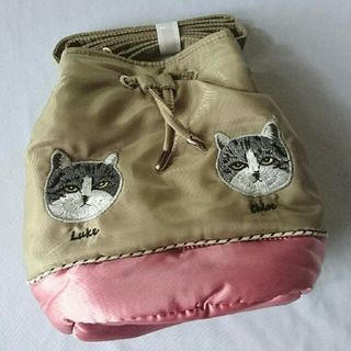 キャセリーニ(Casselini)の新品レア☆【高橋愛】コラボ★猫さん刺繍リバーシブル2wayバッグ【キャセリーニ】(ショルダーバッグ)