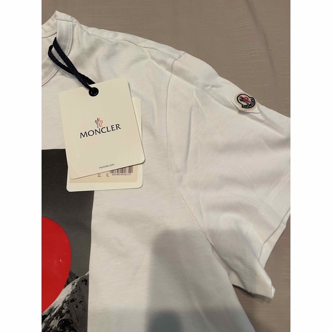 MONCLER(モンクレール)の MONCLER モンクレール Tシャツ　ＸＬ新品未使用 メンズのトップス(Tシャツ/カットソー(半袖/袖なし))の商品写真