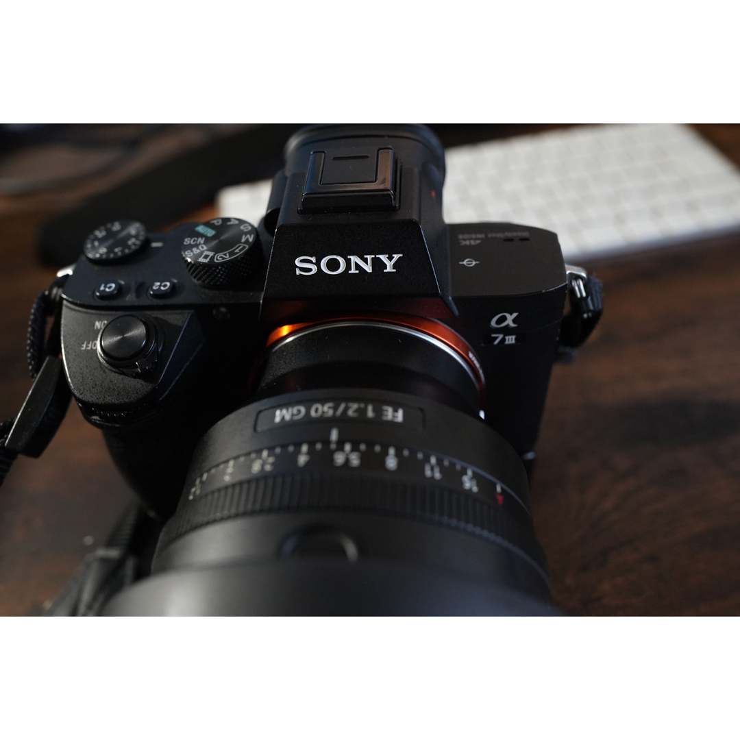 SONY(ソニー)の【おまけ多数あり】sony a7Ⅲ ソニー　フルサイズミラーレス スマホ/家電/カメラのカメラ(ミラーレス一眼)の商品写真