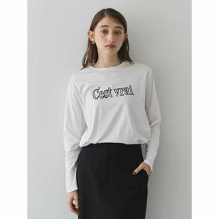 イェッカヴェッカ(YECCA VECCA)の【オフホワイト】ラウンドヘム長袖ロゴTee(カットソー(長袖/七分))