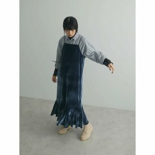 グリーンパークス(green parks)の【ブルー】armonia.ベロアキャミワンピース 23AW/レイヤード/光沢感/ロング丈/上品(ロングワンピース/マキシワンピース)