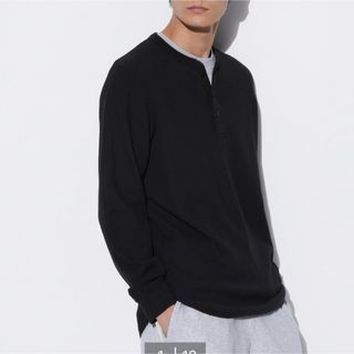 ユニクロ(UNIQLO)のUNIQLOワッフルヘンリーネックT(長袖)BLACK Mサイズ(Tシャツ/カットソー(七分/長袖))