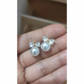 まるで真珠★リボン型ジルコニアダイヤモンド&パール ゴールドk18色ピアス