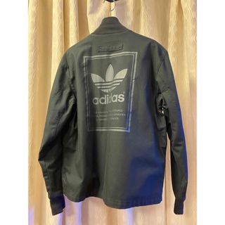 アディダス(adidas)のアディダス　リバーシブル　ブルゾン(ジャケット/上着)