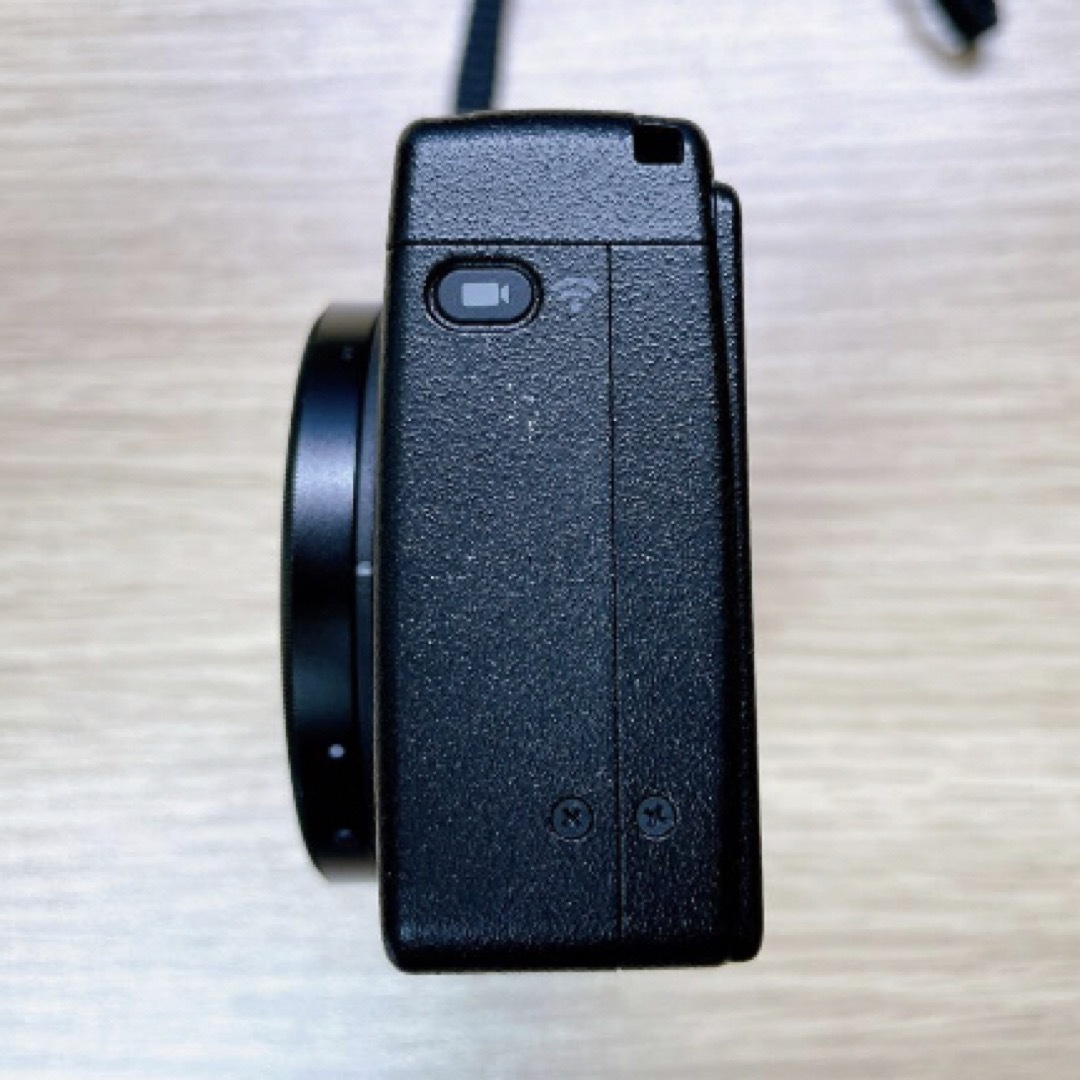 【中古美品】RICOH GR IIIX GR3X リコー スマホ/家電/カメラのカメラ(コンパクトデジタルカメラ)の商品写真