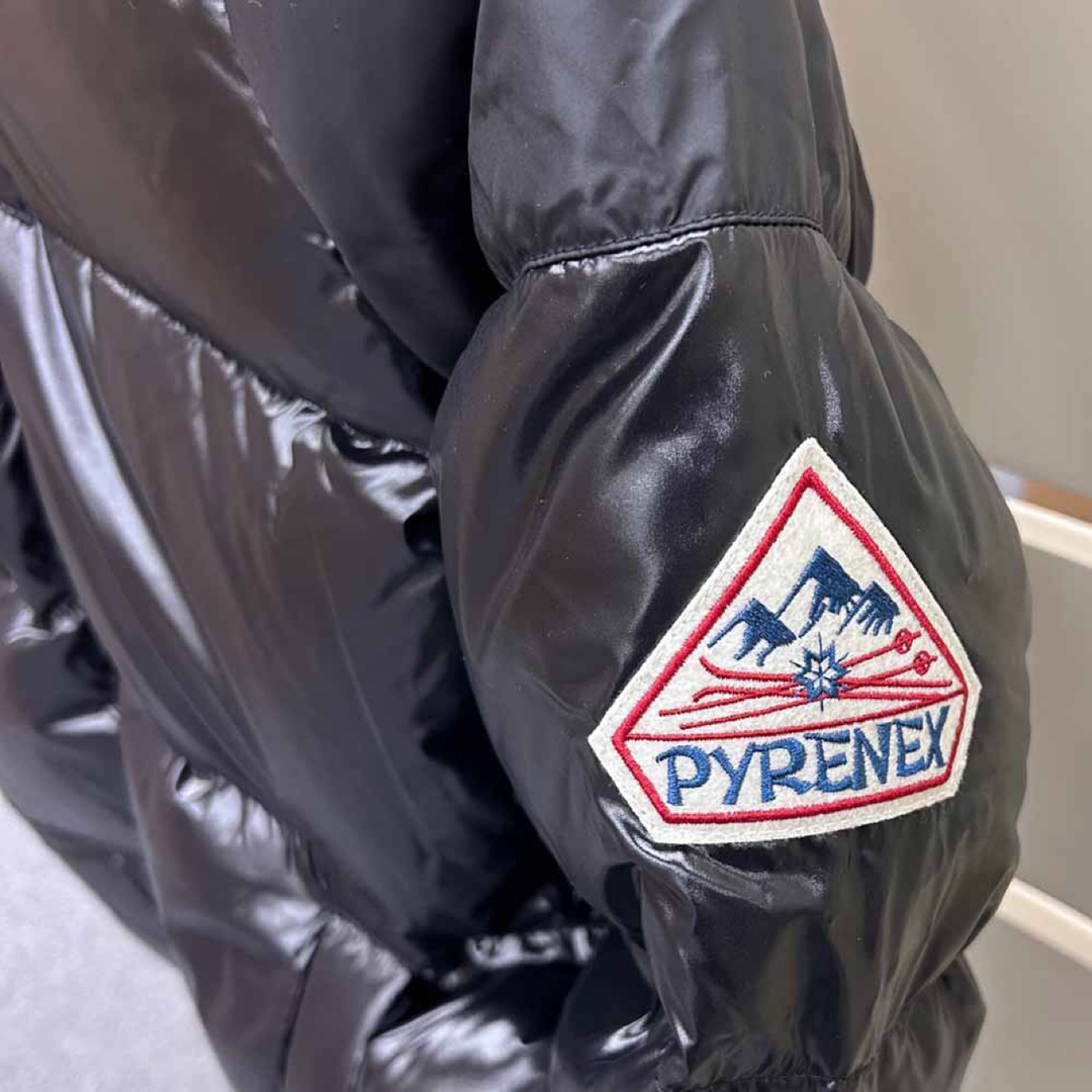Pyrenex(ピレネックス)の新品 ピレネックス メンズ ダウンジャケット HUQ019P ブラック Ｍサイズ メンズのジャケット/アウター(ダウンジャケット)の商品写真