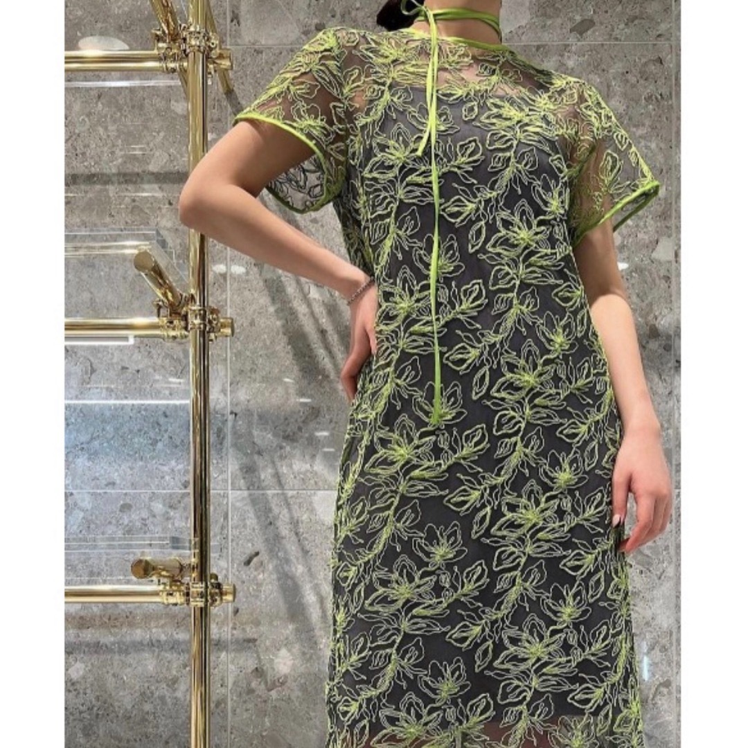 ルシェルブルー/Flower Embroidery Dress/最終値下げ