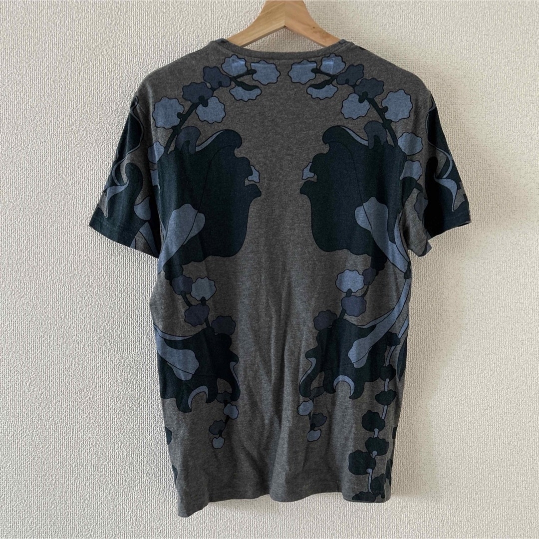 Gucci(グッチ)のGUCCI グッチ　Tシャツ　ボタニカル  ロゴ入 レディースのトップス(Tシャツ(半袖/袖なし))の商品写真