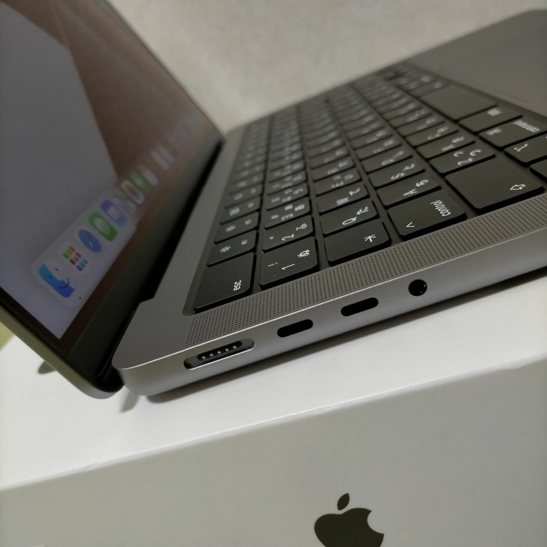 14インチMacBook Pro M1 Pro 2021 16GB/512GB スマホ/家電/カメラのPC/タブレット(ノートPC)の商品写真