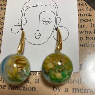 ピアス　レジン(ピアス)