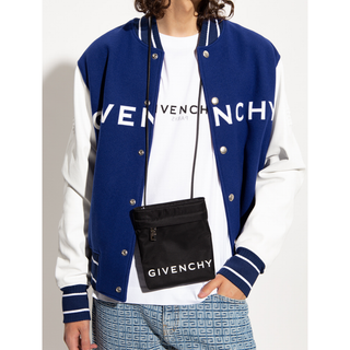 ジバンシィ(GIVENCHY)の新品【GIVENCHY】 クロスボディーバッグポーチ(ショルダーバッグ)