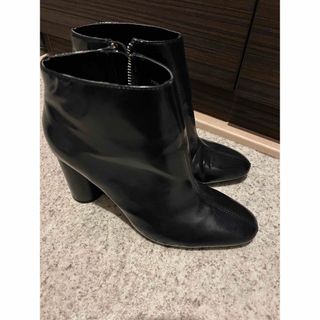 ザラ(ZARA)のZARA ショートブーツ　ダークネイビー(ブーツ)