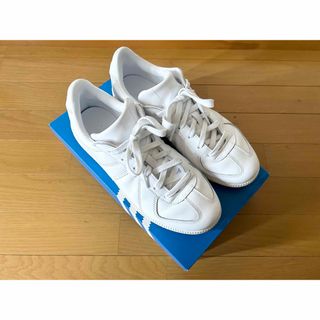 adidas - adidas BW ARMY WHITE 25.5cmの通販 by みかんとポン酢 ...