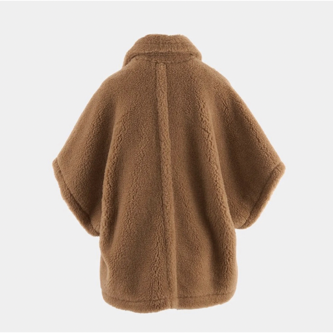 Max Mara(マックスマーラ)のMAXMARA マックスマーラ　テディベア キャメル ケープ ポンチョ レディースのジャケット/アウター(ポンチョ)の商品写真