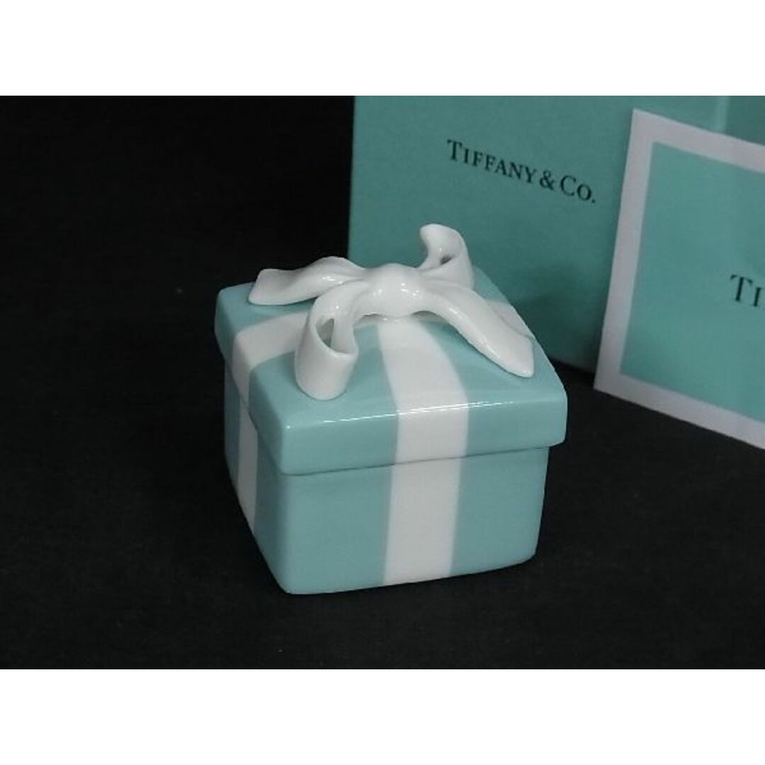 未使用　Tiffany ティファニーブルー　リボン　ボックス　小物入れ　蓋つき