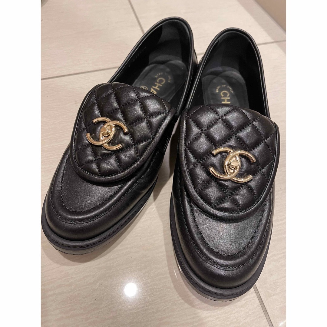 CHANEL シャネル　ローファー　ターンロック38 (24cm)美品