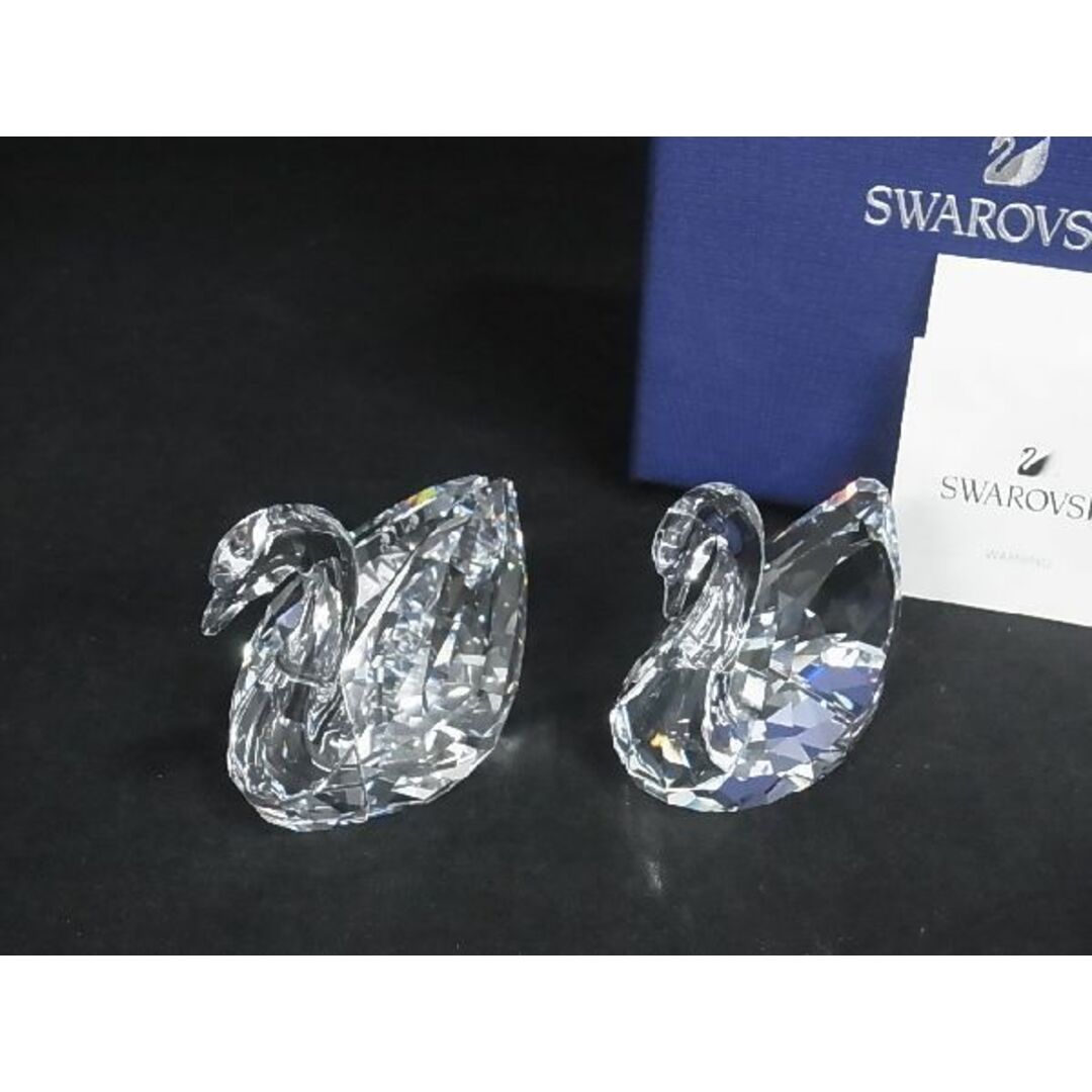 SWAROVSKI(スワロフスキー)の■新品■未使用■ SWAROVSKI スワロフスキー クリスタル スワン 白鳥 オブジェ 置物 インテリア 2点セット クリア AR2005 レディースのファッション小物(その他)の商品写真