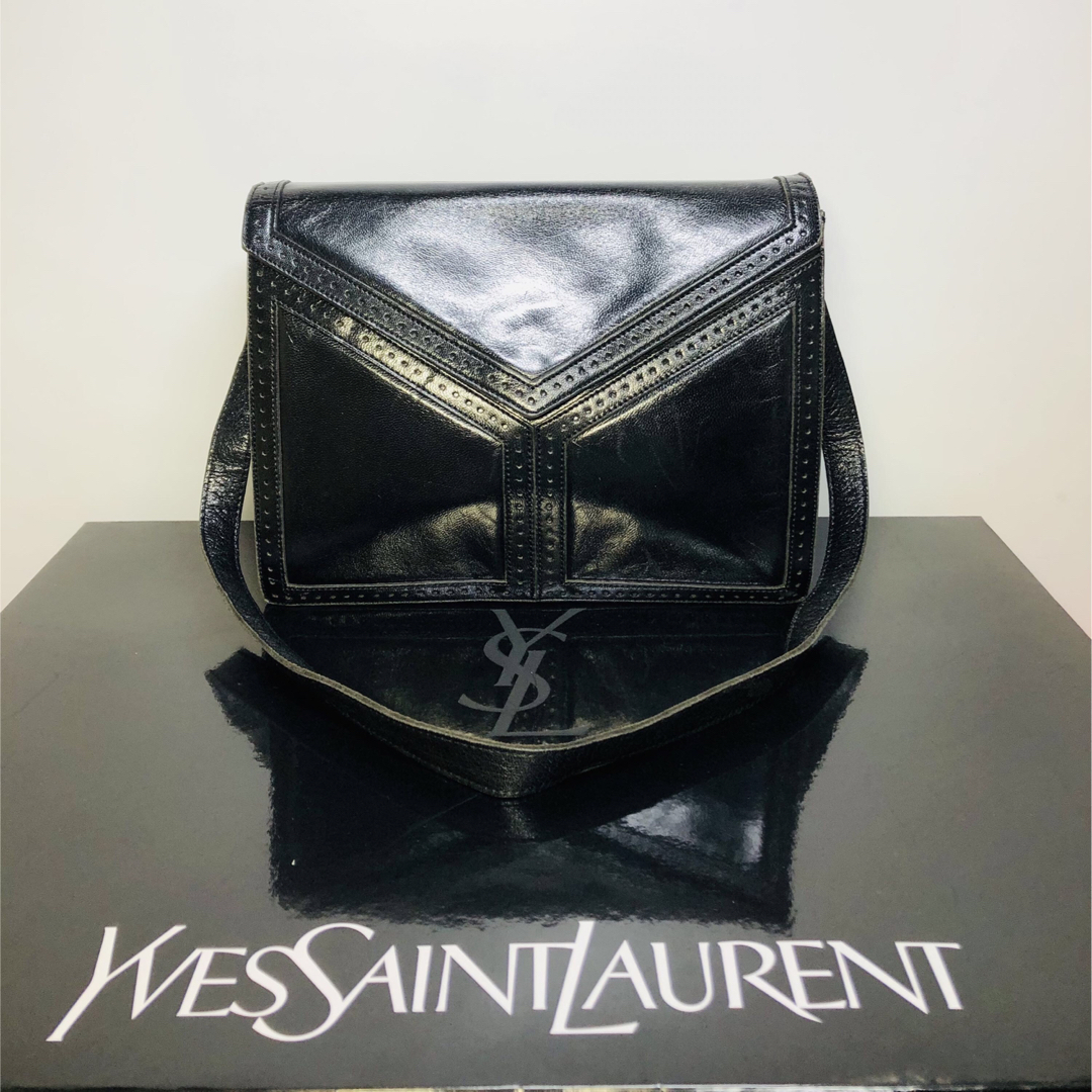 値下げ！　YSL イヴサンローラン カサンドラロゴショルダー　黒系　美品