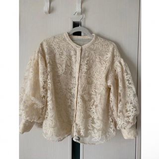 ナチュラルクチュール(natural couture)のnaturalcouture 刺繍シアーブラウス(シャツ/ブラウス(長袖/七分))