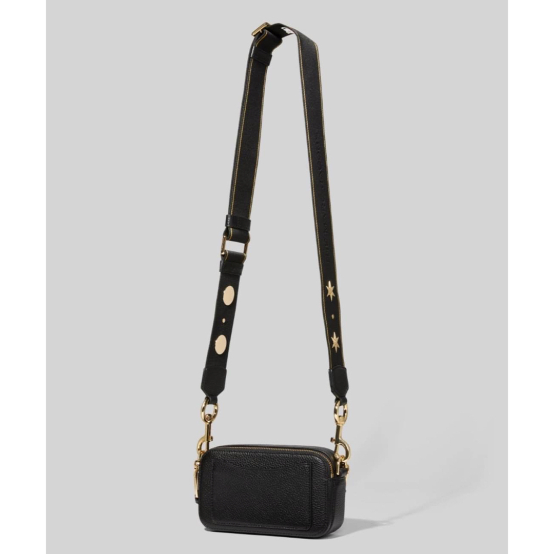 MARC JACOBS(マークジェイコブス)のMARC JACOBS SNAPSHOT GILDED (BLACK) レディースのバッグ(ショルダーバッグ)の商品写真