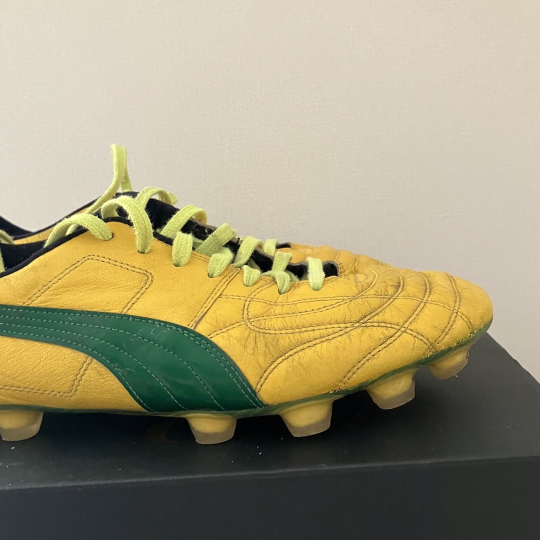 PUMA(プーマ)のプーマ サッカー スパイク パラメヒコライト  26.0 スポーツ/アウトドアのサッカー/フットサル(シューズ)の商品写真