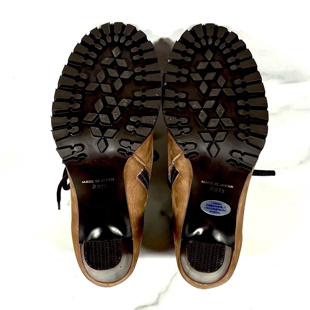 atelier brugge(アトリエブルージュ)の【新品未使用】atelier brugge レースアップ ブーツ 茶 22.5 レディースの靴/シューズ(ブーツ)の商品写真
