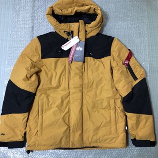 アルファインダストリーズ(ALPHA INDUSTRIES)のALPHA アバランチプリマロフトパーカ(ダウンジャケット)