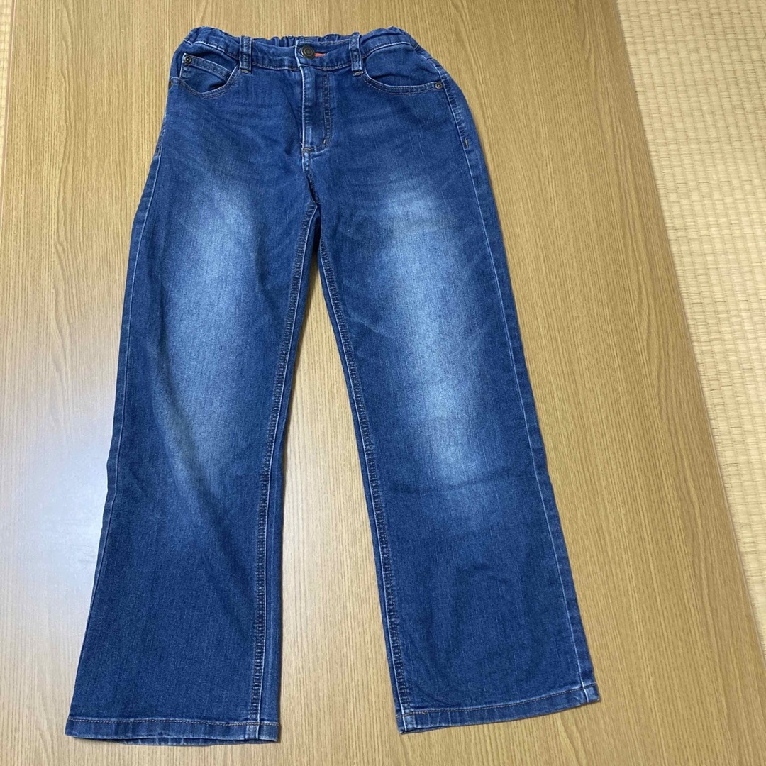 ジーパン　140 キッズ/ベビー/マタニティのキッズ服男の子用(90cm~)(パンツ/スパッツ)の商品写真