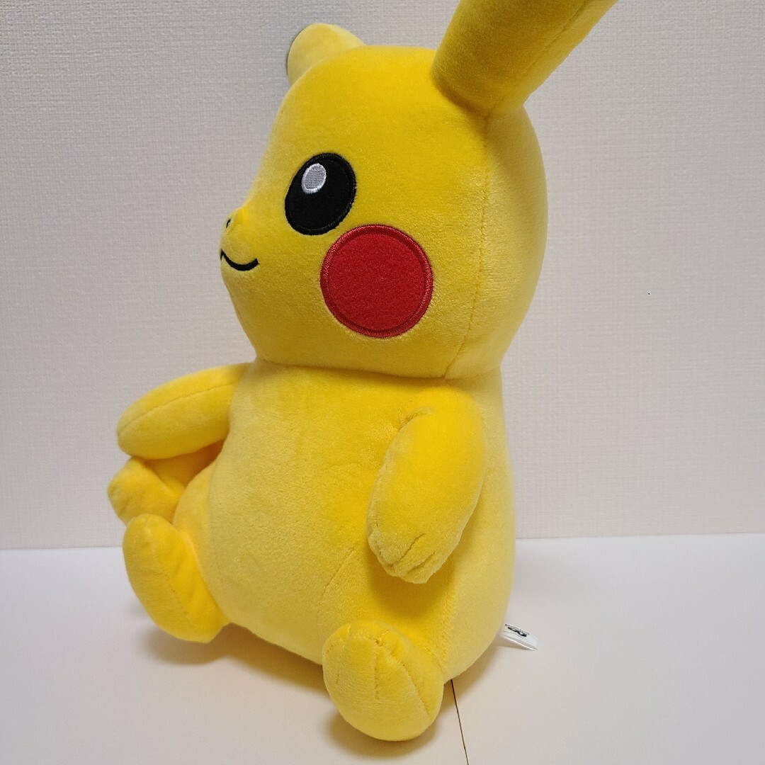 新品　ポケットモンスター もふぐっとしっぽみてみて！ぬいぐるみ～ピカチュウ3体