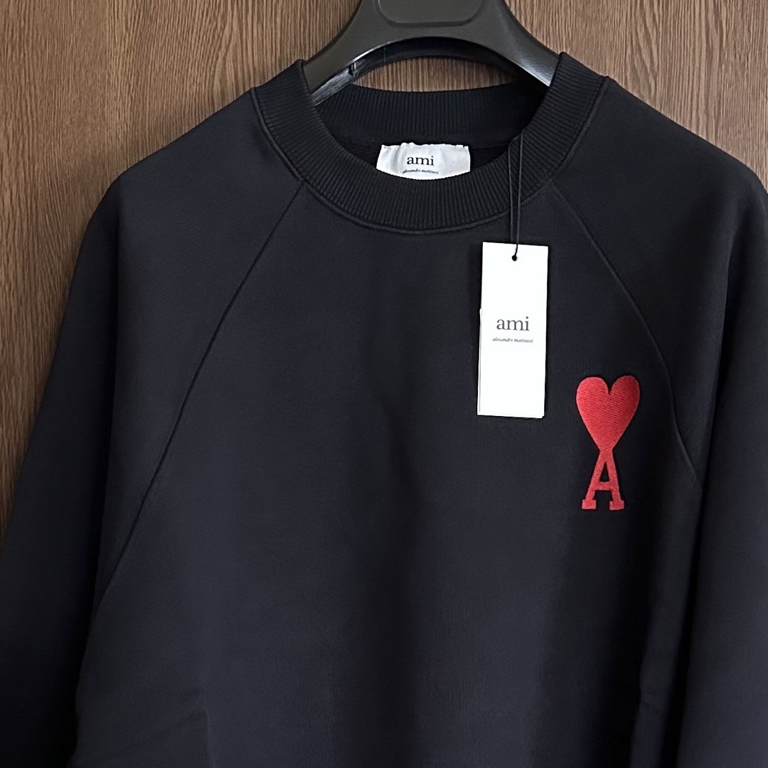 Maison Martin Margiela(マルタンマルジェラ)の黒XXL新品 AMI Paris アミ グラフィック ロゴ スウェット シャツ メンズのトップス(スウェット)の商品写真