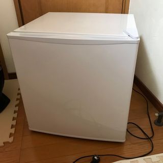 冷凍庫 小型冷凍庫 サンコー FREZREG4 本日限定値下げ価格の通販|ラクマ 冷凍庫 小型冷凍庫 サンコー FREZREG4 本日限定値下げ価格の通販|ラクマ