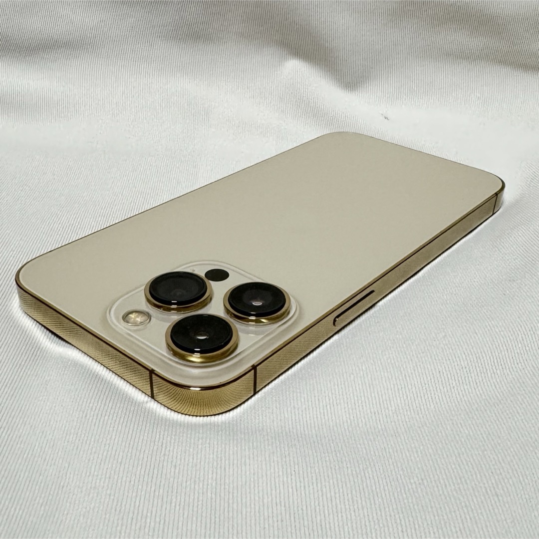 iPhone   iPhonePro ゴールドGB simフリーの通販 by ぴろぴろ's