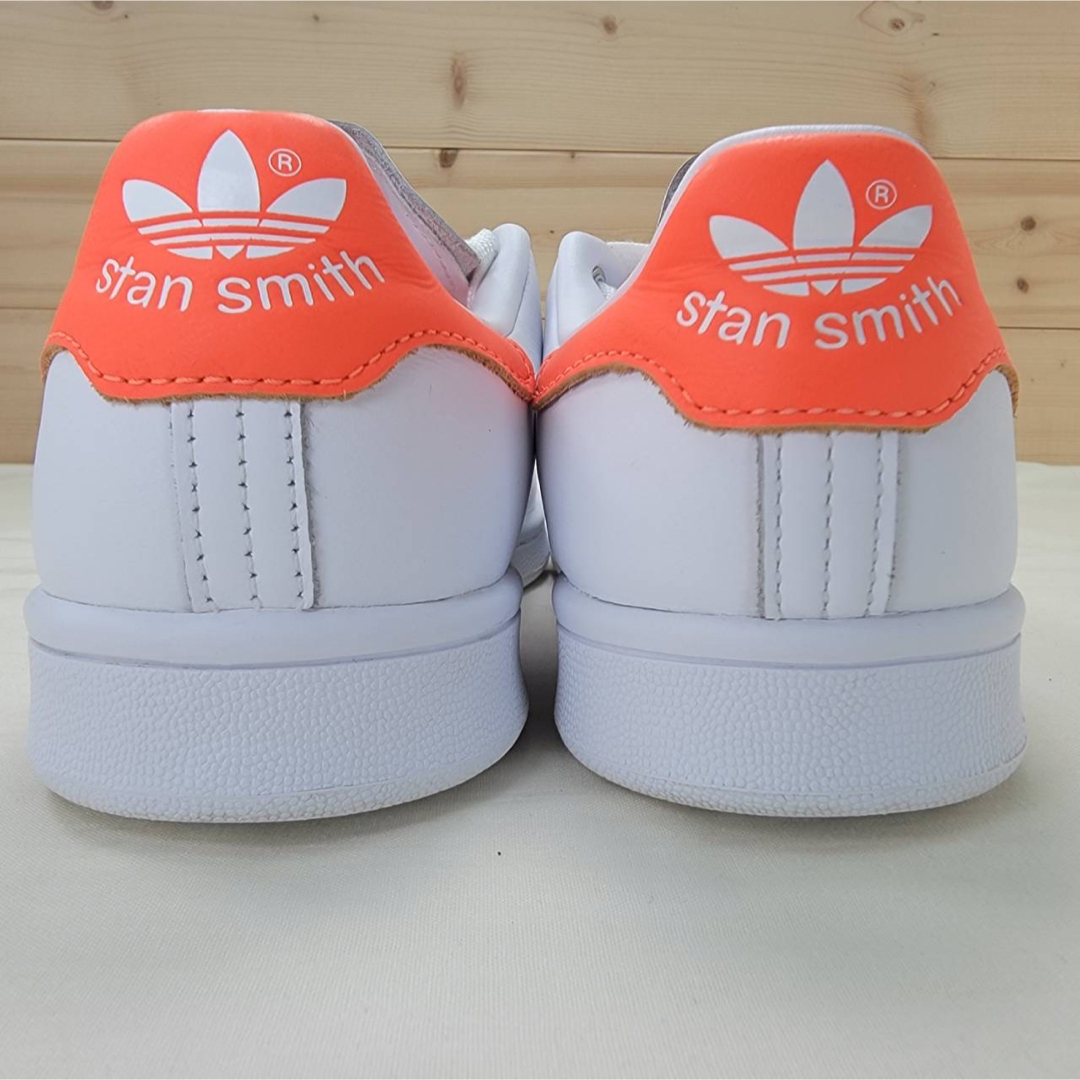 STANSMITH（adidas）(スタンスミス)のアディダス スタンスミス ホワイト/オレンジ 23cm レディースの靴/シューズ(スニーカー)の商品写真