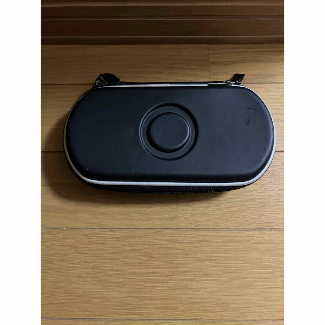 PlayStation Portable(プレイステーションポータブル)のPSP-3000 ピアノブラック エンタメ/ホビーのゲームソフト/ゲーム機本体(携帯用ゲーム機本体)の商品写真