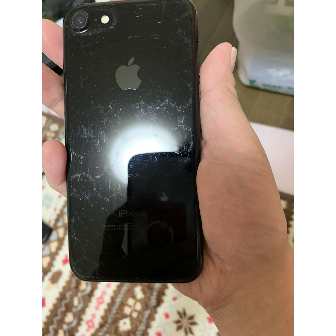 iPhone7 128GB ブラック　SIMフリー