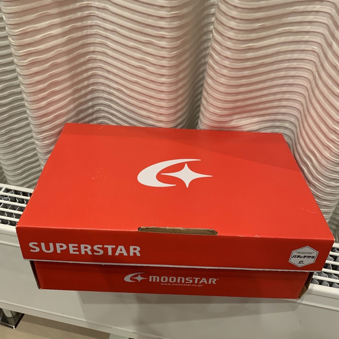 SUPERSTAR(スーパースター)のムーンスター　SUPERSTAR     キッズスニーカー　サイズ22.5cm キッズ/ベビー/マタニティのキッズ靴/シューズ(15cm~)(スニーカー)の商品写真