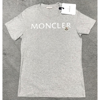 MONCLER - moncler メタリックロゴtシャツの通販｜ラクマ