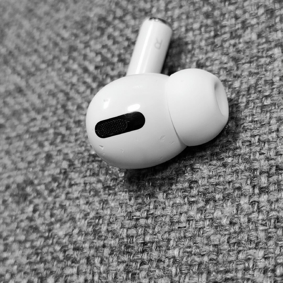 ジャンク品】Apple AirPods Pro MWP22J/A右耳のみ異音 - イヤフォン