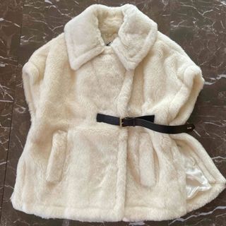 マックスマーラ(Max Mara)のMax Mara Abavo  テディベアケープ　新品タグ付き(ポンチョ)